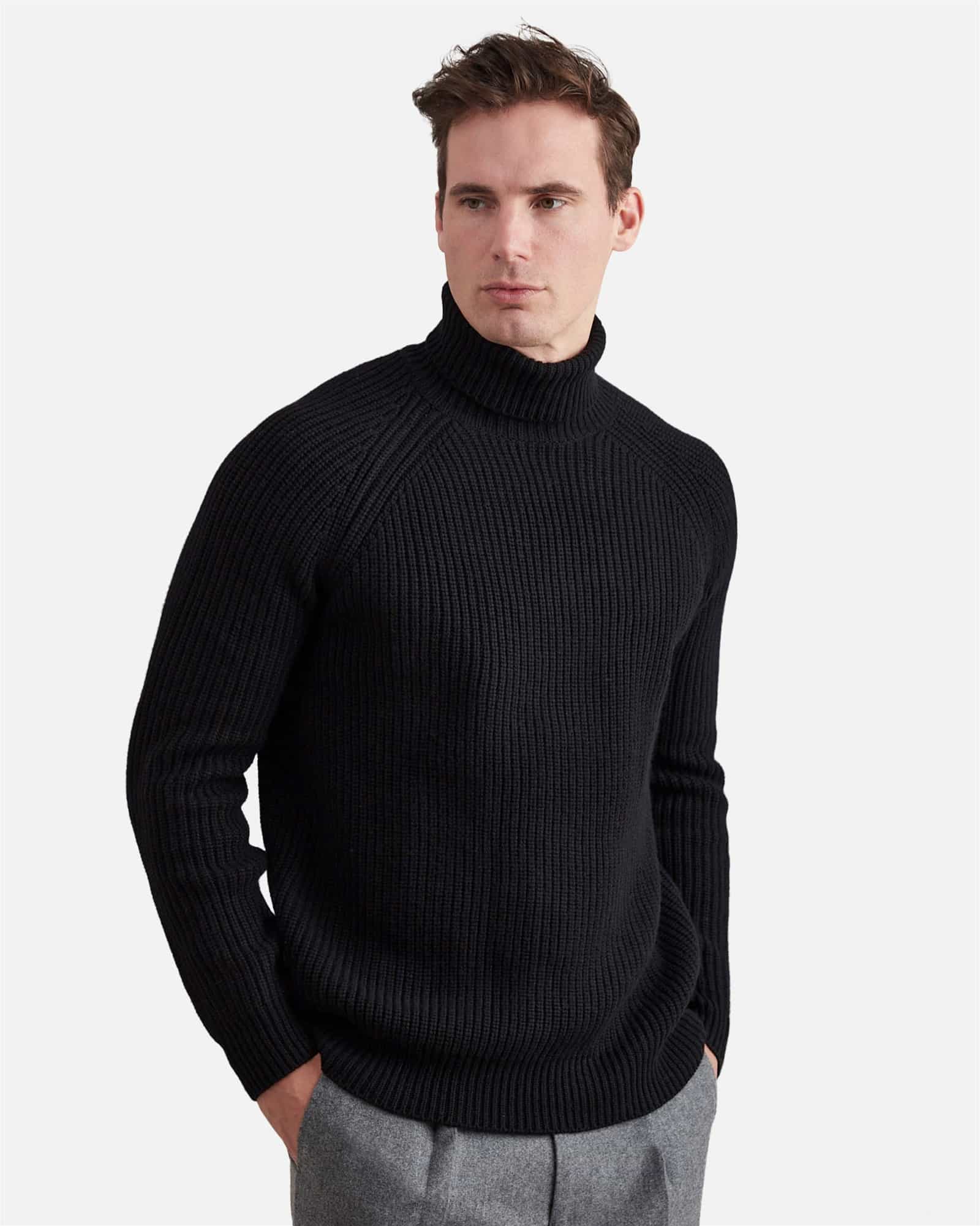 Raglan Shoulder 4Ply Roll Neck Black
