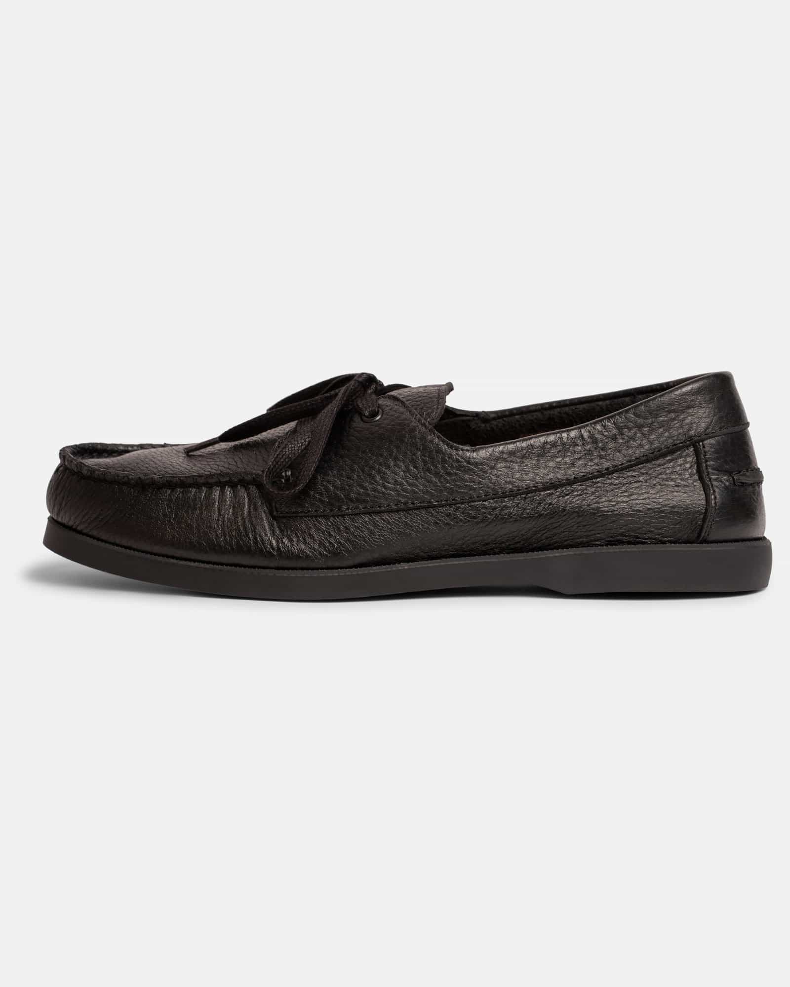 Deer Skin Regatta Shoe Black