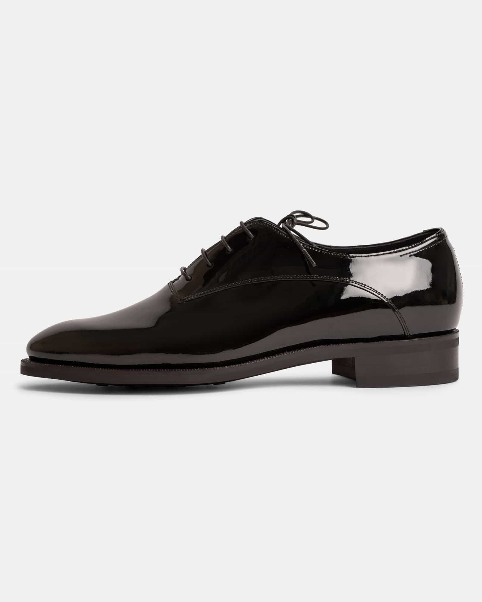Tuxedo Oxford Black