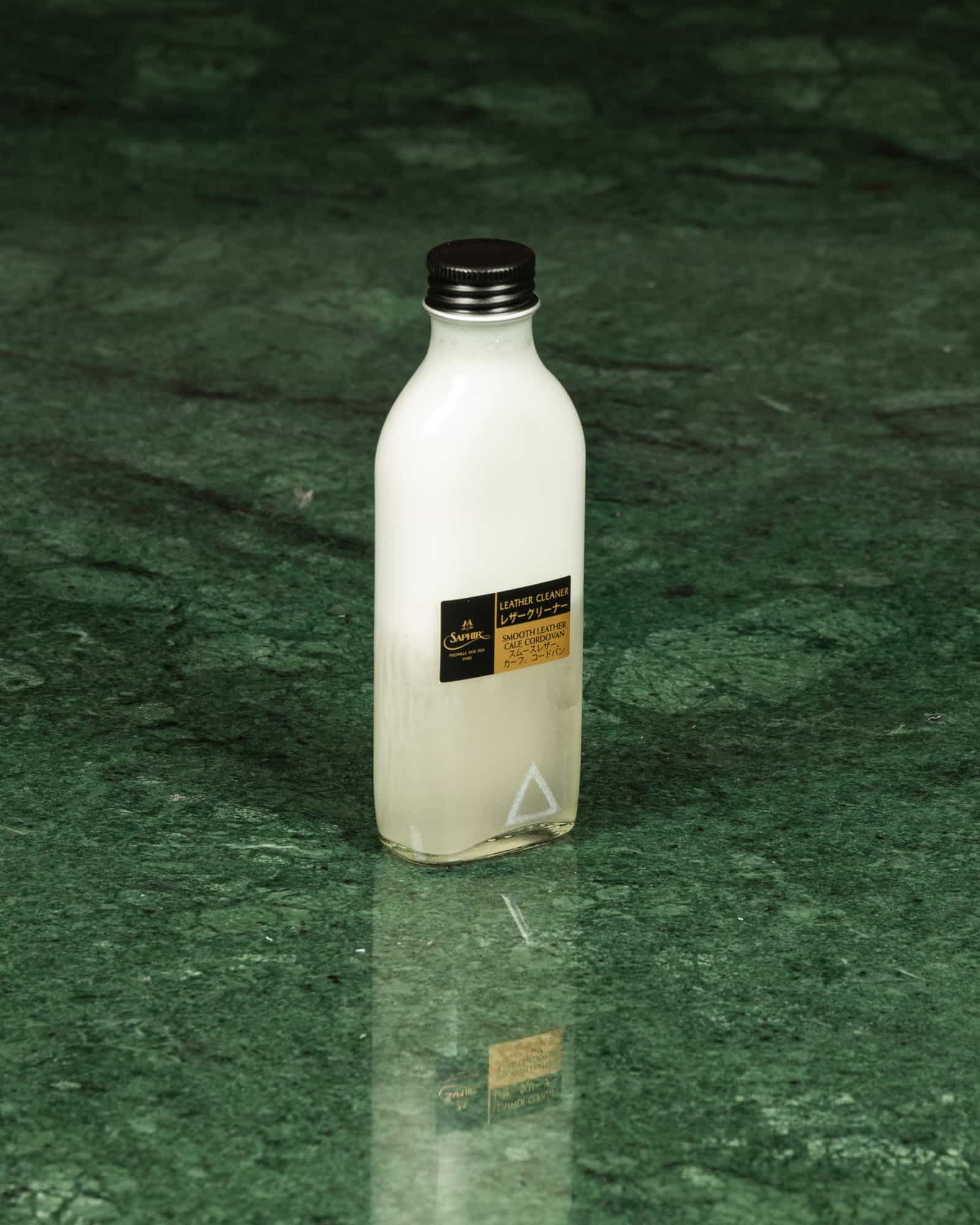 Leather Cleaner white Neutral White